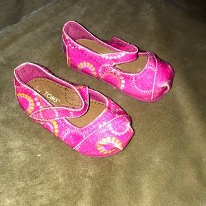 tom’s Toddler Size